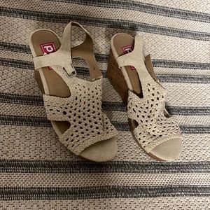 Pop wedge sandals women’s size 11